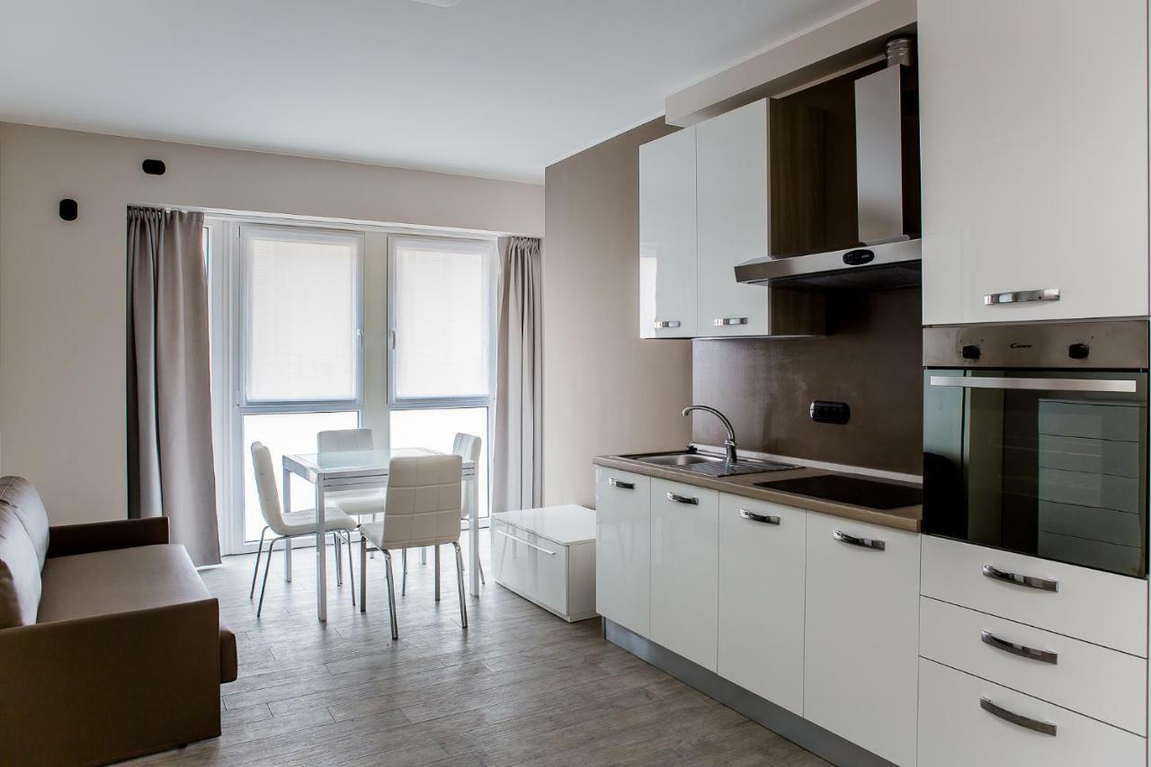 Lake Como Apartments เลคโค ภายนอก รูปภาพ
