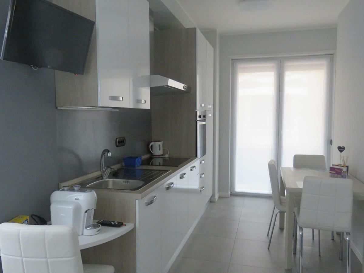 Lake Como Apartments เลคโค ภายนอก รูปภาพ